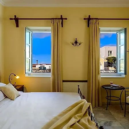 Ikio Concept Santorini Hotel