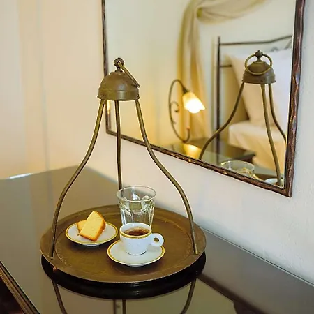 Ikio Concept Santorini Hotel *